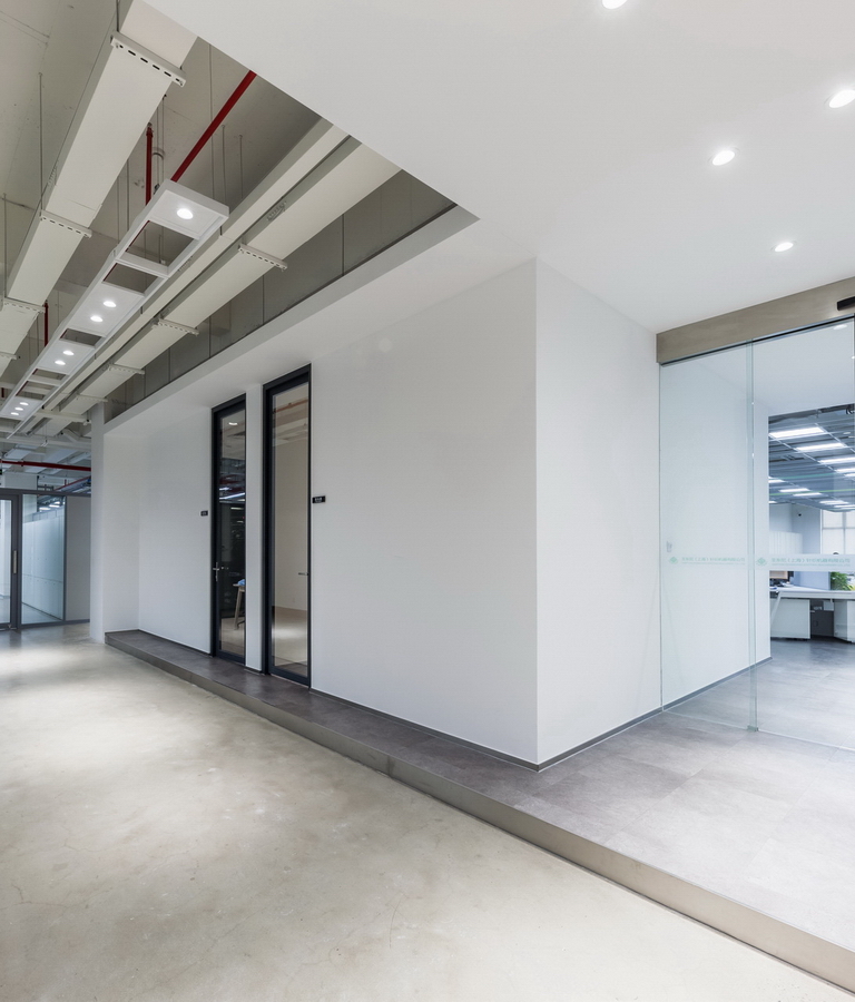 聖東尼（外齊(qi)）辦(bàn)公(gōng)室裝(zhuang)修-走(zou)廊-pc