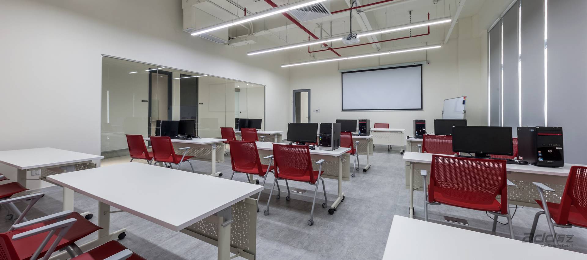 聖東尼（外齊(qi)）辦(bàn)公(gōng)室裝(zhuang)修-培訓室-pc