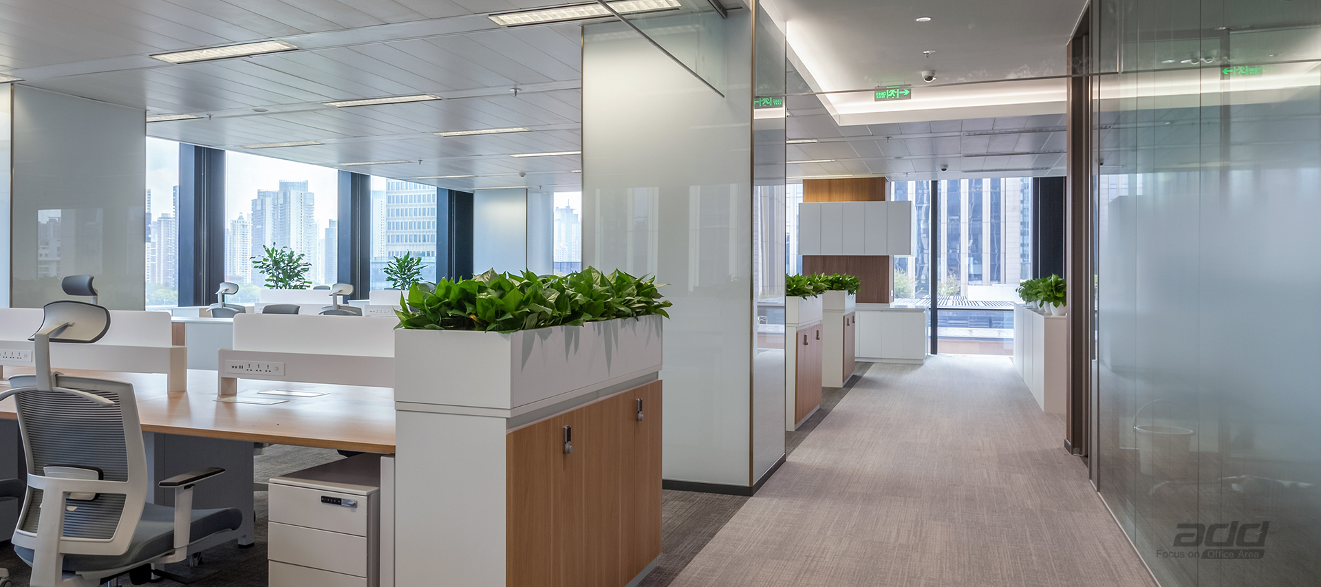 德(dé)邦證券辦(bàn)公(gōng)樓裝(zhuang)修設(shè)計(ji)-辦(bàn)公(gōng)區(qu)走(zou)廊-pc