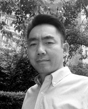 項(xiang)目(mu)總監顔總照片